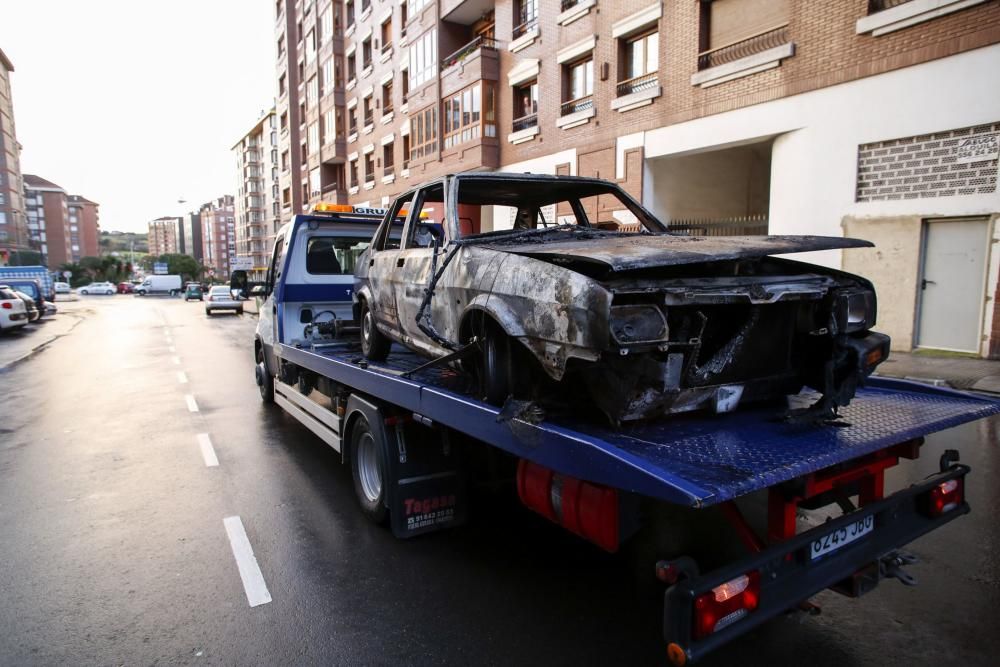 Incendio en un garaje de la calle Doctor Marañón de Avilés