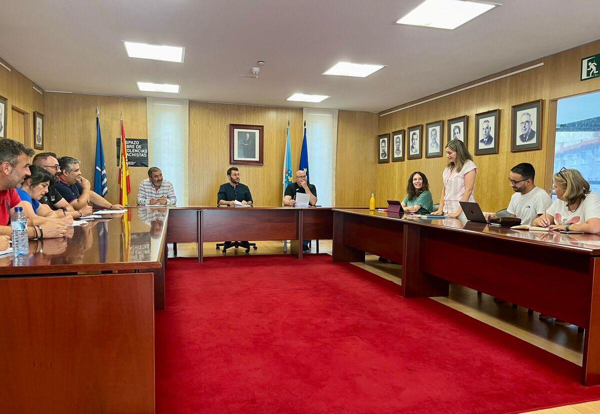 Foto de archivo de una sesión plenaria en Val do Dubra