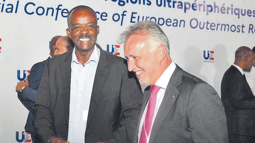 El presidente Ángel Víctor Torres en la última conferencia de presidentes de las RUP celebrada en Martinica.