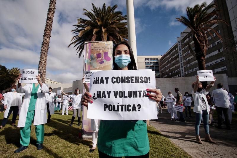 Más de la mitad de los médicos canarios secundan la huelga