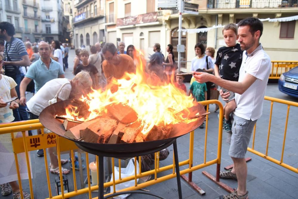 Rebuda de la flama del Canigó a Manresa