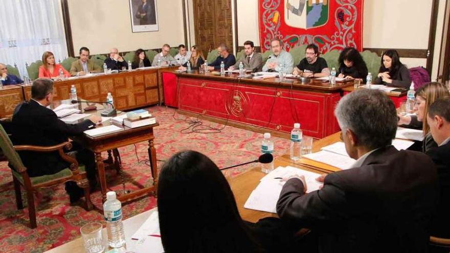 Debate sobre los presupuestos en un pleno del Ayuntamiento de Zamora.