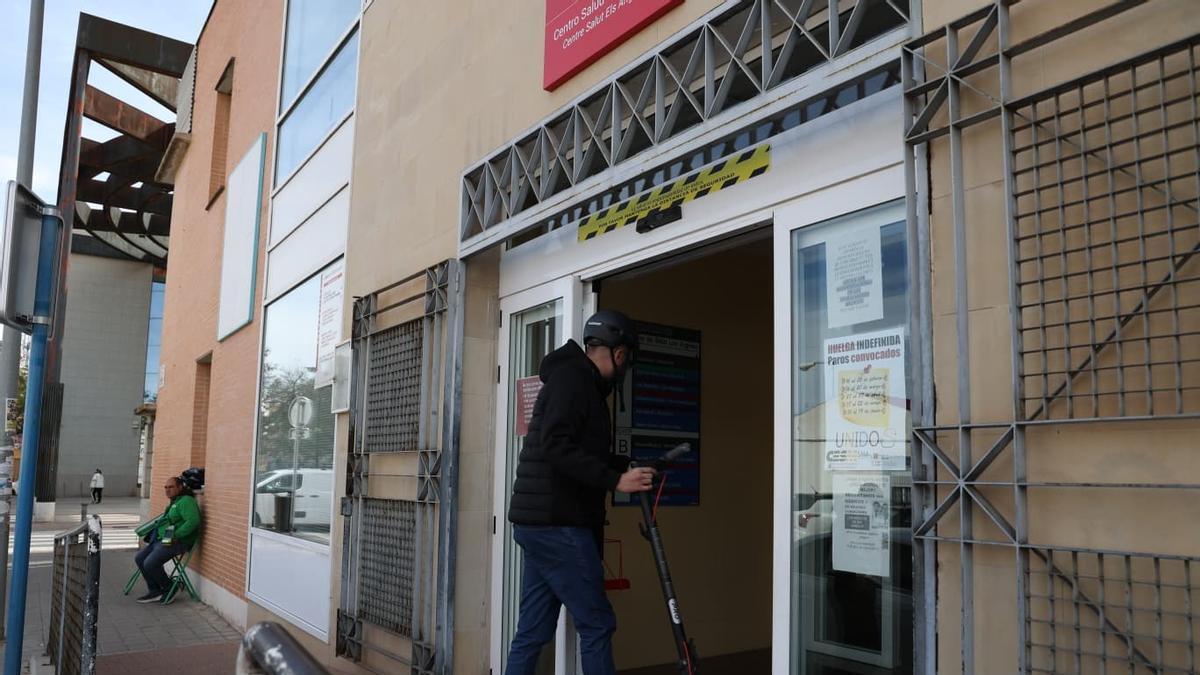 Un centro de salud en Alicante sin vehículo para atención a domicilio