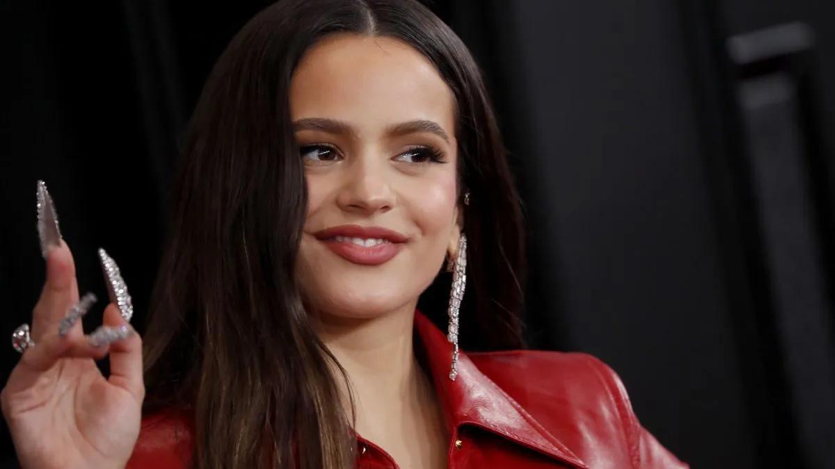 Rosalía está enamorada