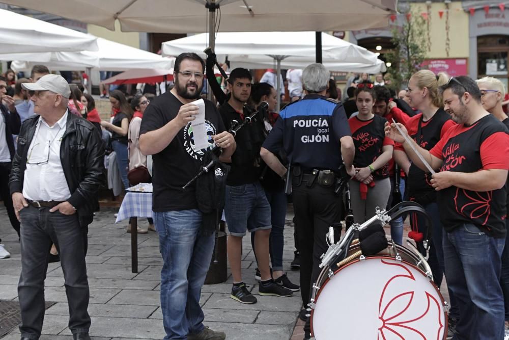 Componentes de la Banda de Gaitas Villa de Xixón