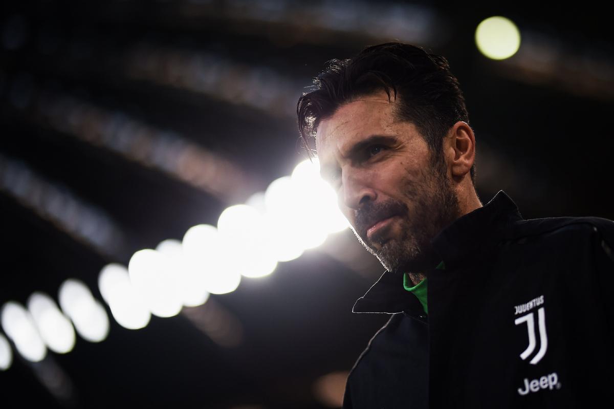 Buffon, o jugar a futbol més enllà dels 40