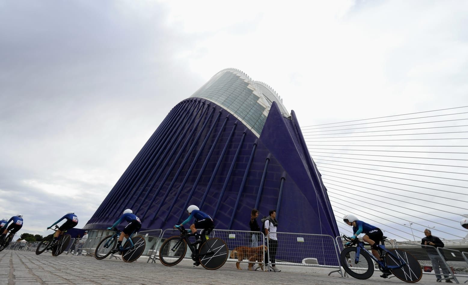 Primera etapa de La Vuelta a España Femenina en València