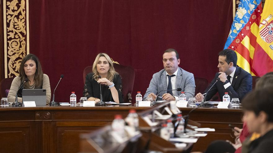 Vídeo: La intervención de Marta Barrachina y el abandono del pleno de los diputados del PSPV de Castellón