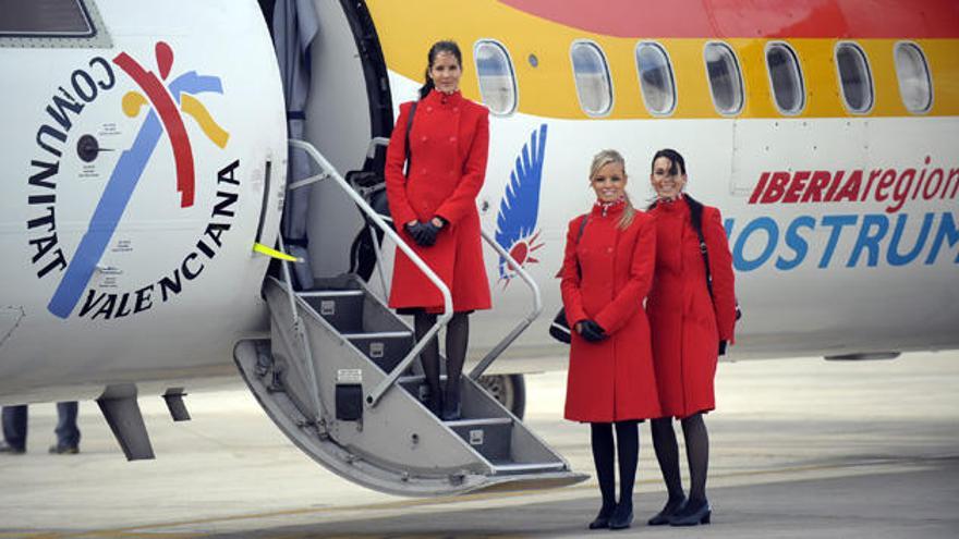 Air Nostrum busca en Alicante tripulantes de cabina