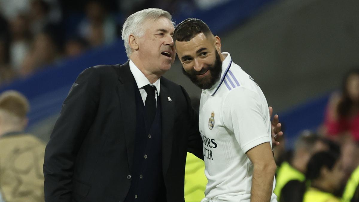 Ancelotti, junto a Benzema