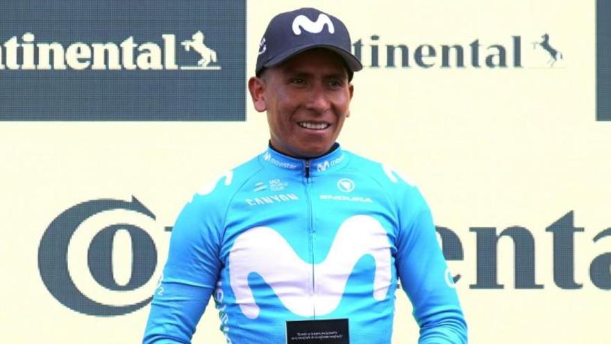 Nairo Quintana (Movistar) rebent el premi al ciclista més agressiu