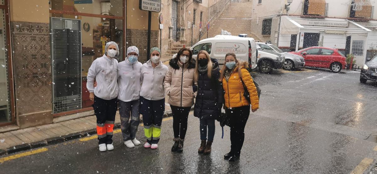 Bajo la nieve, cuando llegaron las primeras vacunas a la población