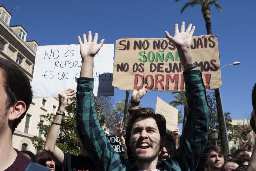 Manifestaciones en toda España contra la Lomce