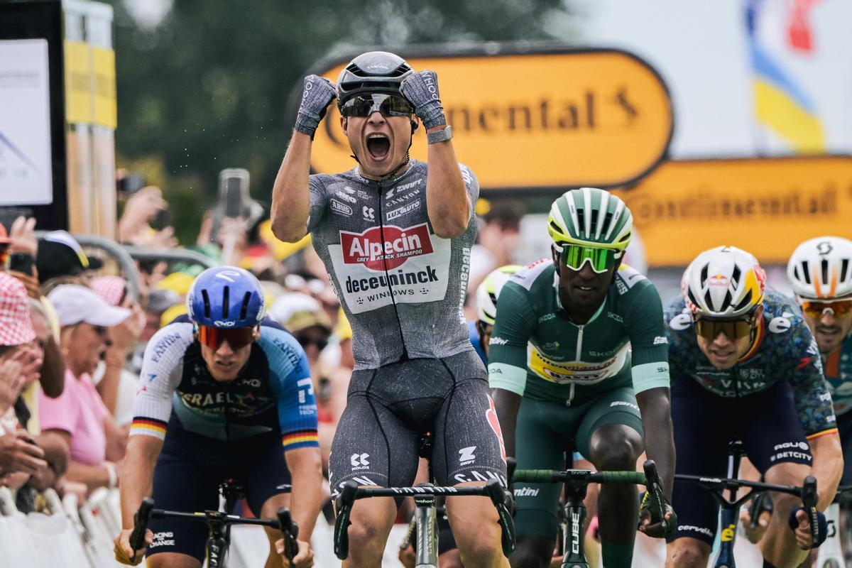 Jasper Philipsen (Alpecin Deceuninck) celebra su victoria en la undécima etapa del Tour de Francia 2024