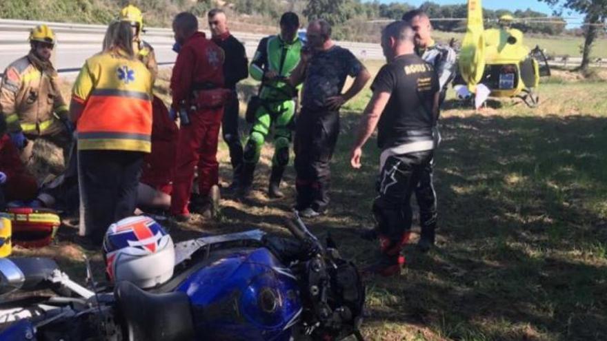 Els serveis d&#039;emergències actuant en l&#039;accident de Collsuspina.