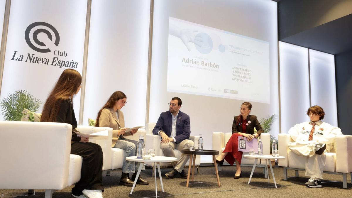 VÍDEO: Los niños y niñas piden la palabra en el acto de UNICEF con Adrián Barbón