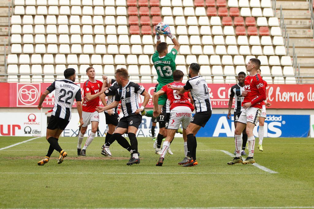 El Real Murcia no levanta cabeza (0-0)