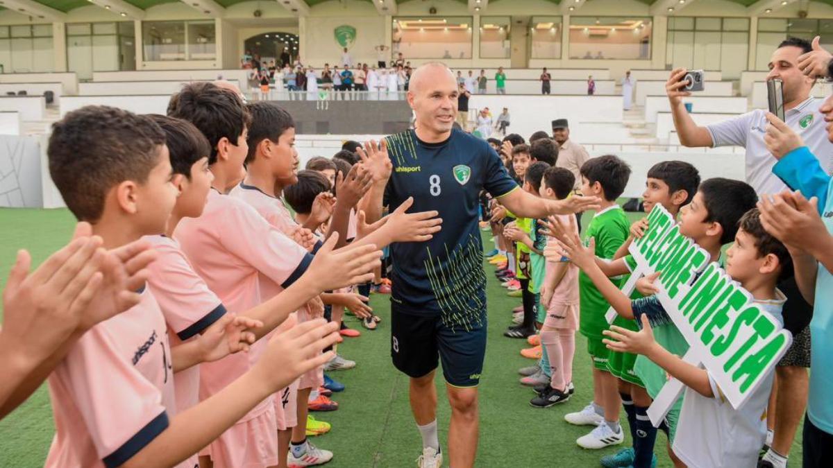 Iniesta empieza su etapa en los Emiratos Árabes