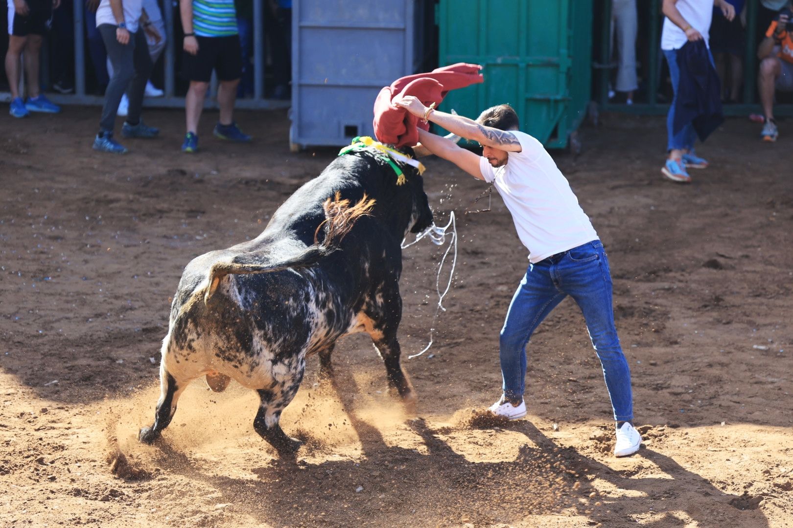 Las fotos de la tarde taurina del lunes de fiestas de Santa Quitèria en Almassora