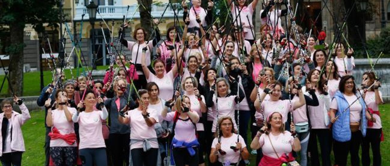 Bastones arriba contra el cáncer de mama