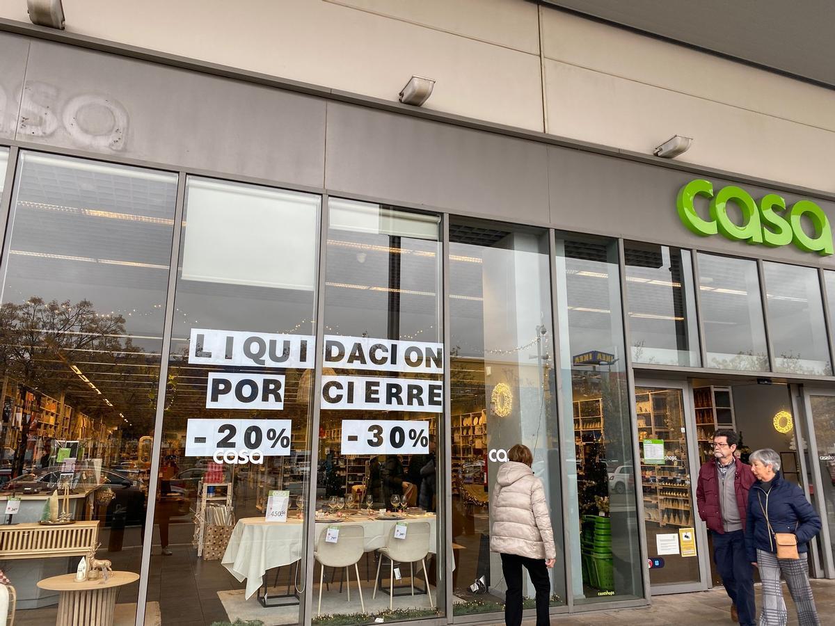 Cartel de liquidación por cierre.