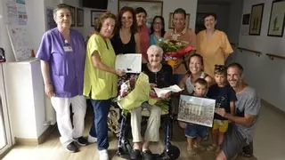 Manresa homenatja l’àvia centenària Càndida Clua Ibarrola