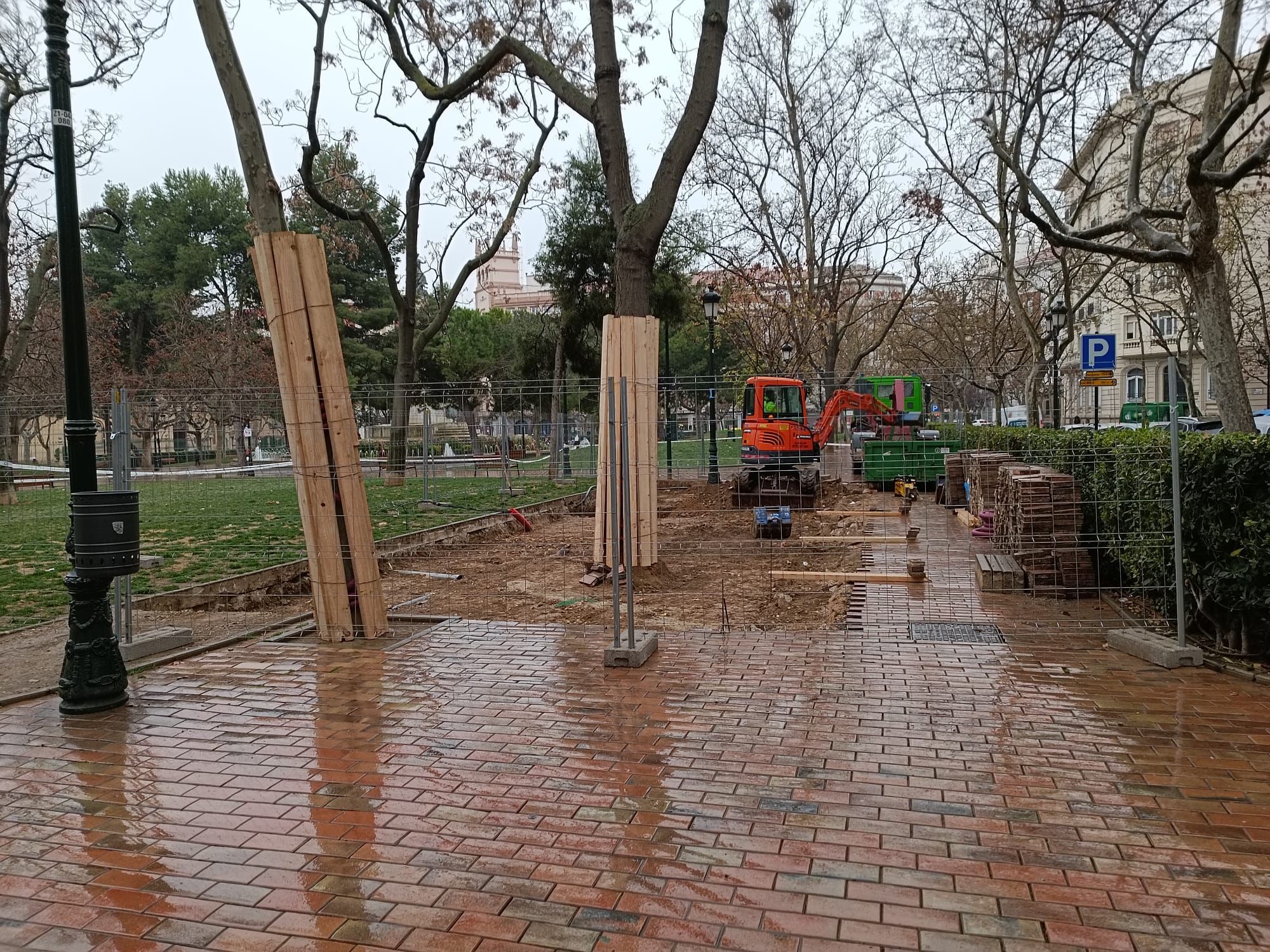 La Plaza de los Sitios de Zaragoza tras la demolición de su kiosco