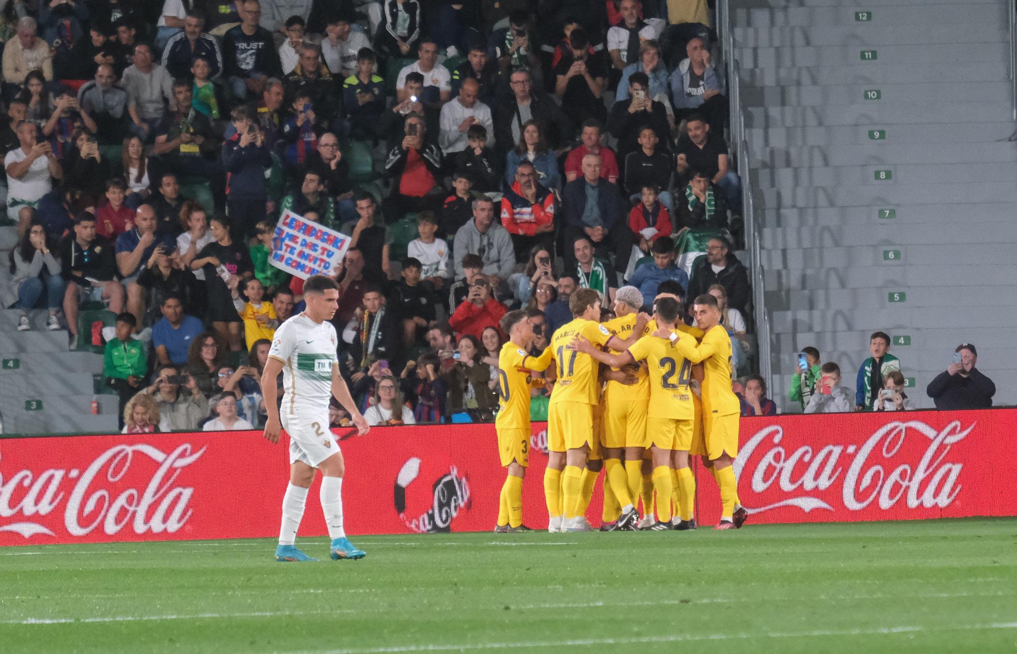 Así se ha vivido el Elche - Barça en el Martínez Valero