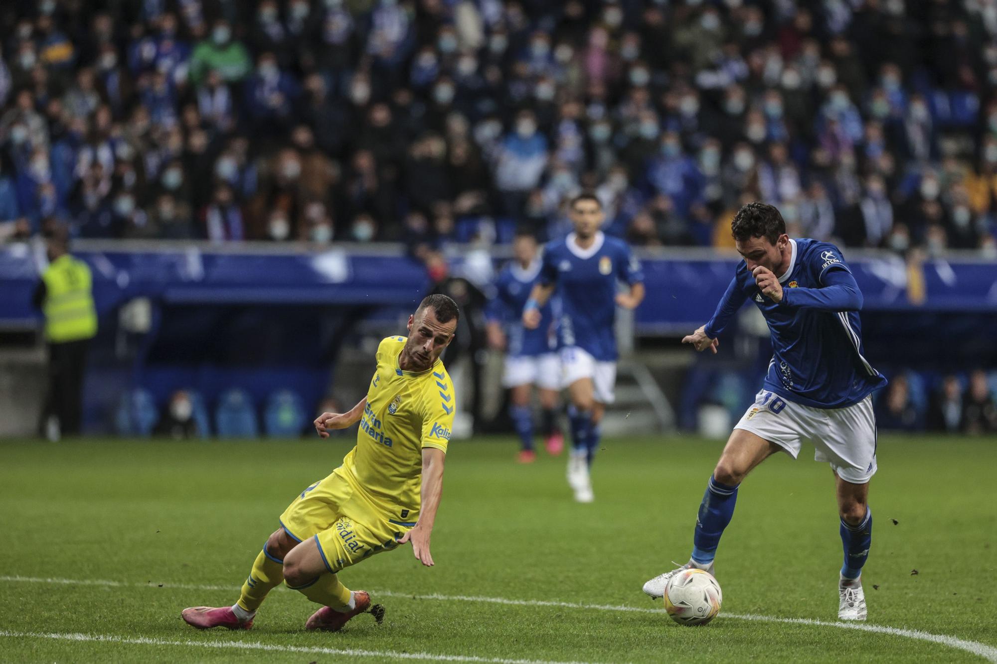 En imágenes: así fue el empate entre el Real Oviedo y Las Palmas