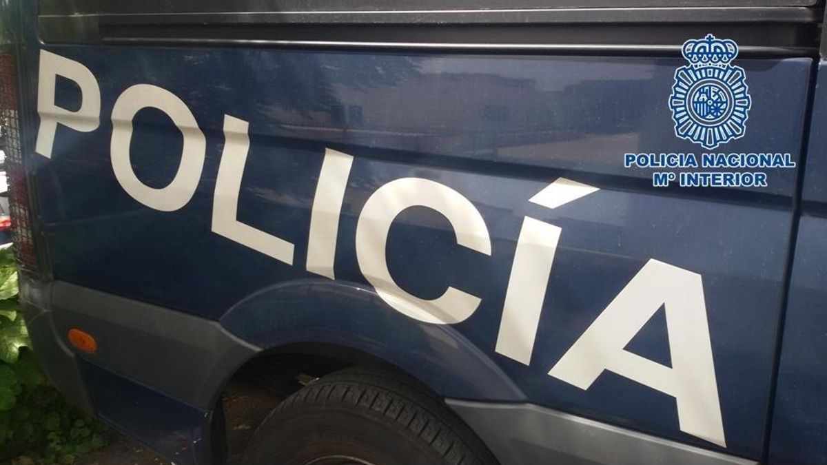 Archivo - Vehículo de la Policía Nacional.