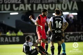 El Málaga CF reacciona demasiado tarde en Cartagena (3-1)