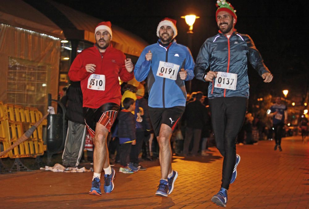 Más de 600 personas participan en la San Silvestre