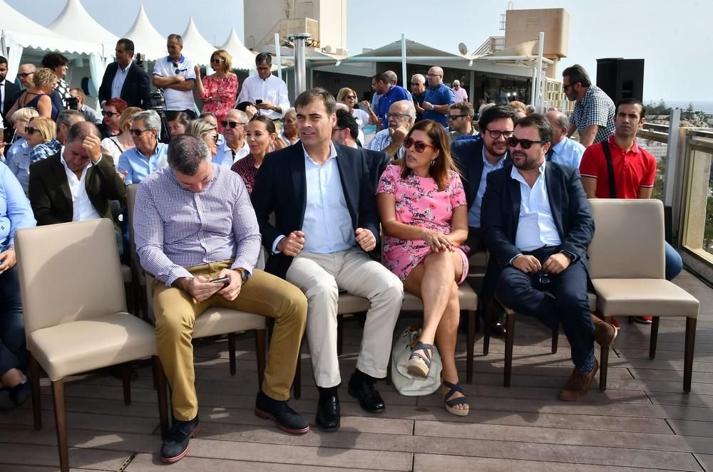 Encuentro de Pablo Casado (PP) con hoteleros en el sur de Gran Canaria