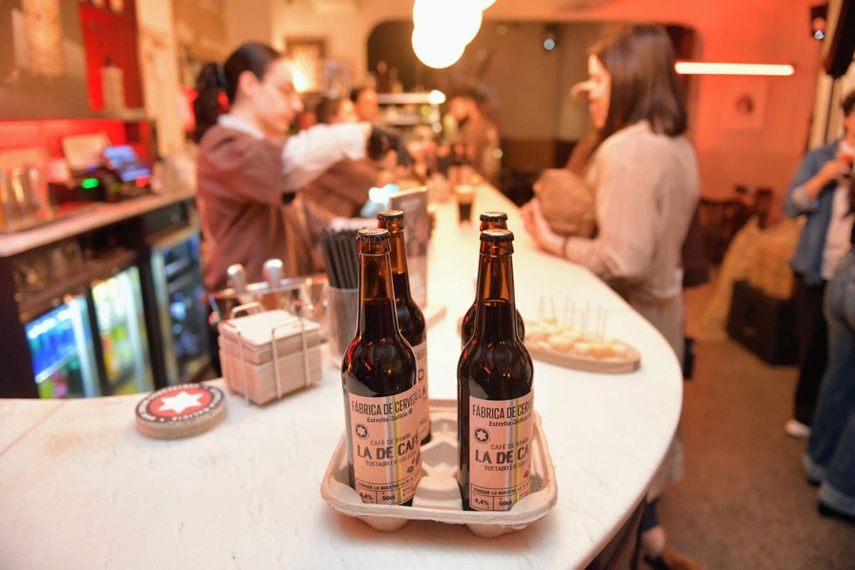 Presentación de la cerveza de café de Estrella Galicia en el Café Universal