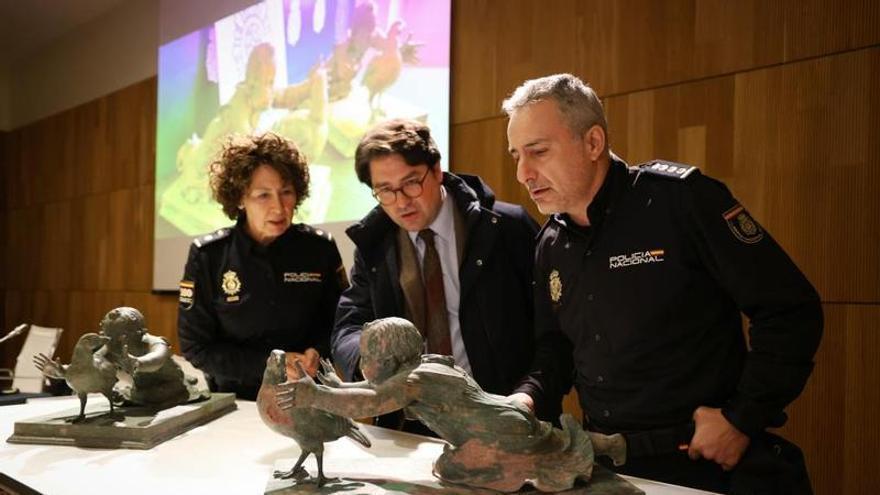 Del expolio al Museo Arqueológico: la Junta de Andalucía reclama dos bronces romanos robados en Sevilla