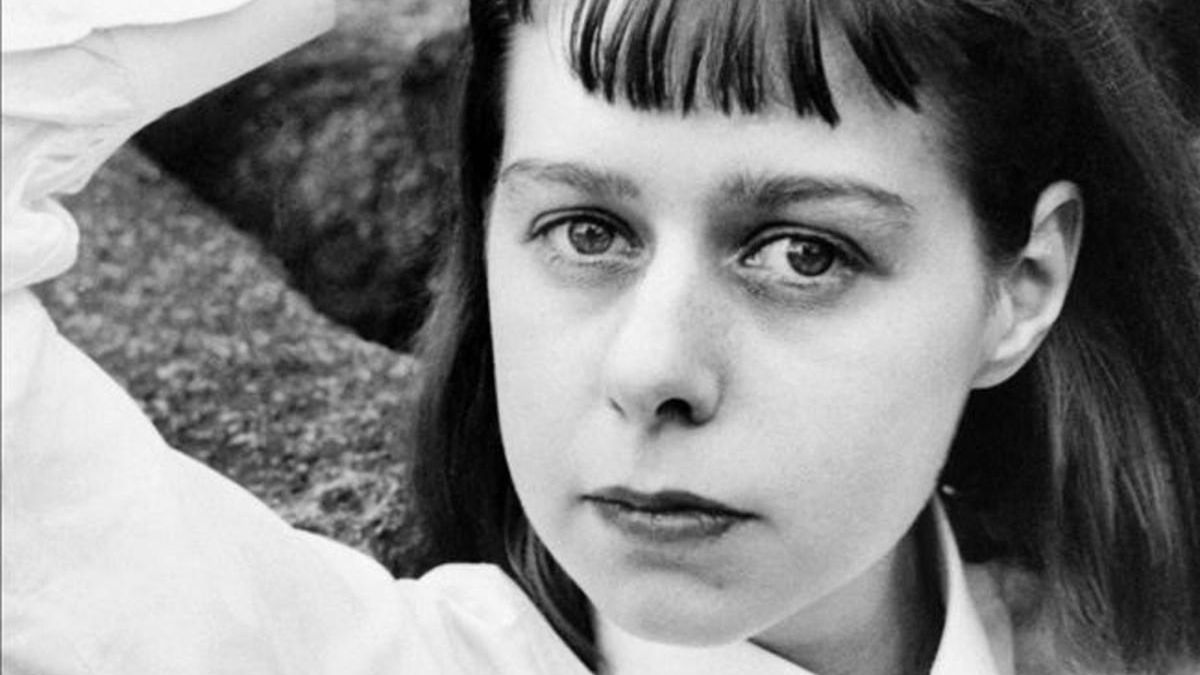 La escritora Carson McCullers en 1955.