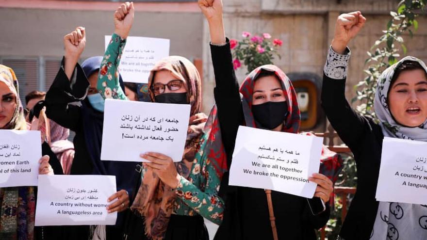 Mujeres afganas en una protesta contra el Gobierno talibán.