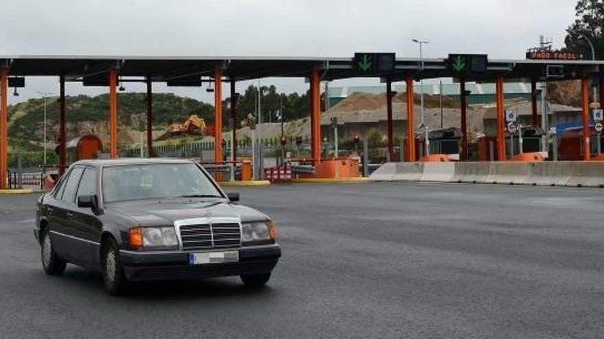 Peaje de Pastoriza, en la autopista entre A Coruña y Carballo (AG-55).