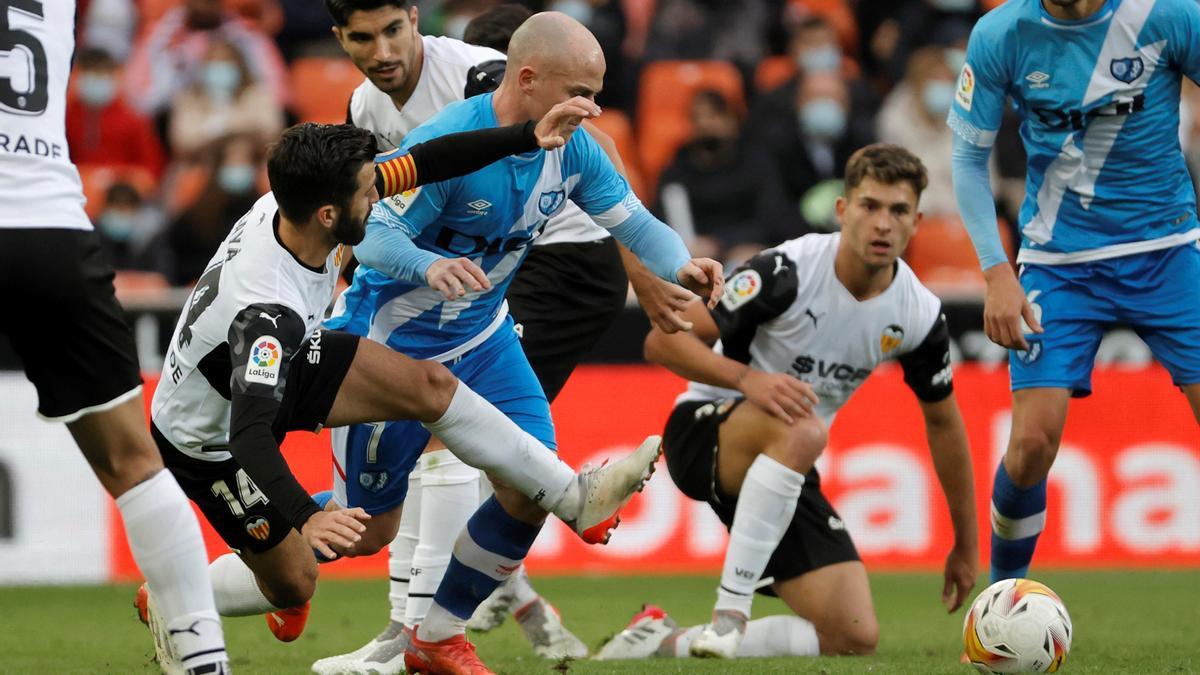 Valencia y Rayo empatan en Mestalla.