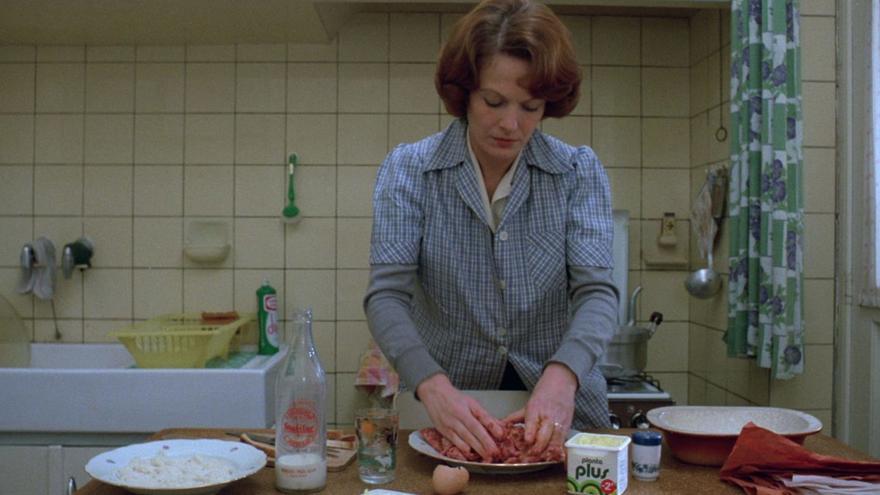 Un fotograma de  &quot;Jeanne Dielman, 23 Quai du Commerce, 1080 Bruxelles&quot;, de Chantal Akerman.