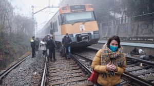 Interrompuda la circulació a la R3 a Montcada per un error humà