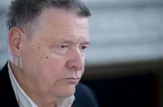 Jordi Sevilla anima a Pilar Alegría a coger propuestas de su manifiesto contra Pedro Sánchez para mejorar en las elecciones de Aragón