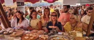 La Feria del Queso de Zuheros supera las expectativas y recibe más de 15.000 visitantes