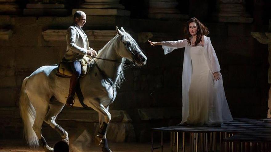 ‘Sansón y Dalila’, una ópera con más propósitos generosos que logros escénicos
