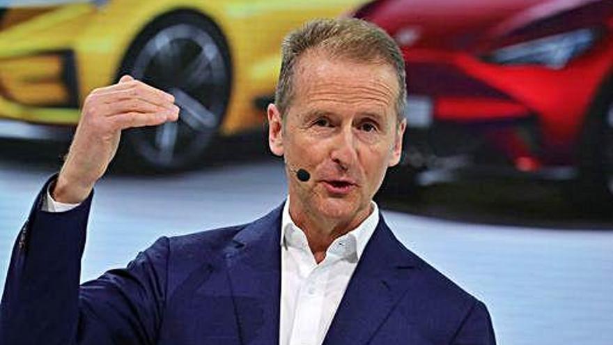 El president del consorci VW Herbert Diess, ahir