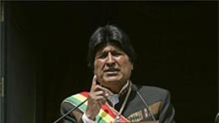El Gobierno de Bolivia dice que el país está al borde de un golpe de Estado