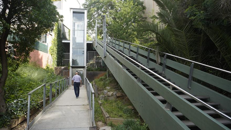 Continua el malson de l’ascensor que uneix Vista Alegre amb les Pedreres