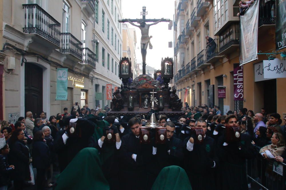 Las imágenes de la procesión de Vera Cruz, en el Jueves Santo de la Semana Santa de Málaga