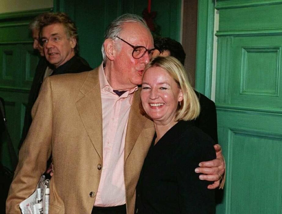 Dario Fo junto a la ministra sueca de Cultura Marita Ulvskog, en una cita previa ser galardonado con el Prmeio Nobel de Literatura en 1997.