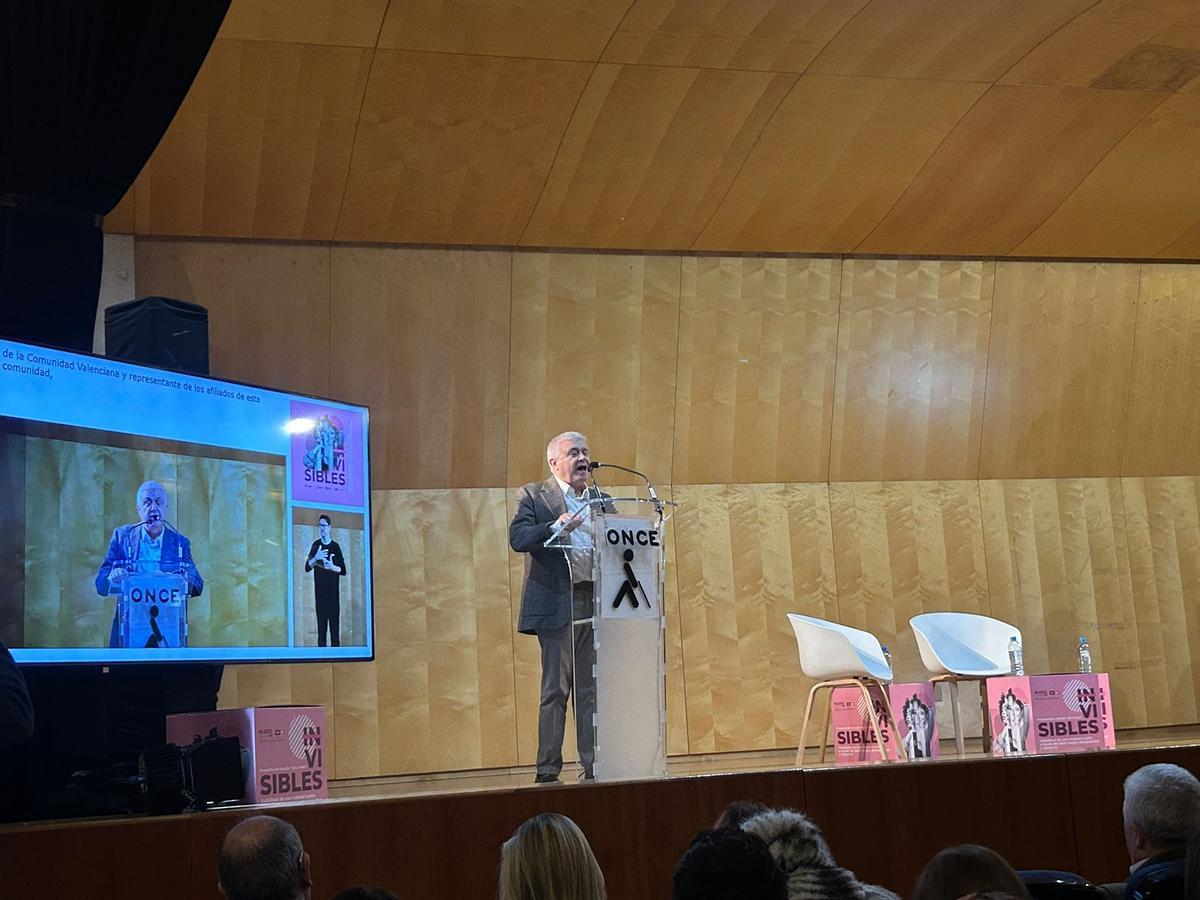 Enrique Llin en la presentación del informe 'Ojo al dato'